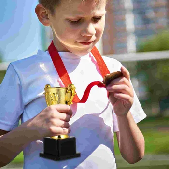 Troféu Troféus Do Prêmio De Plástico De Ouro Crianças Prêmios Da Copa Mini Copos Vencedor Crianças Recompensa Engraçado Trophytrophy Medalhas De Futebol Brinquedo De Ouro