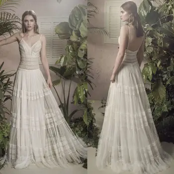 2020 Moda Vestidos De Noiva Decote Em V Sem Mangas Apliques De Laço Chiffon Vestidos De Noiva Sem Encosto Sweep Trem Vestido De Casamento De Praia